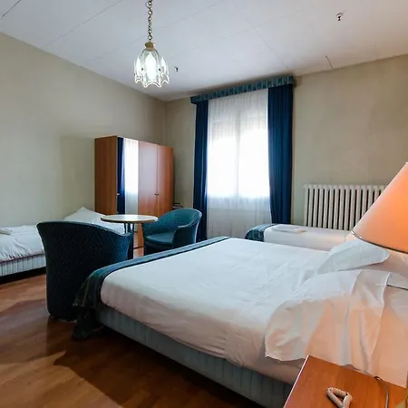 Hotel Centrale 2*