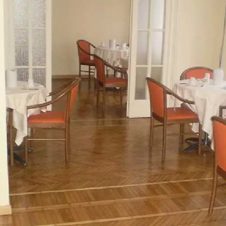 Hotel Centrale 2*